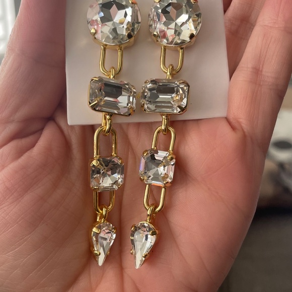 Sorrelli Kelly Statement Dangle Earrings Bright Gold and Crystal Paperclip NEW - Picture 2 of 4